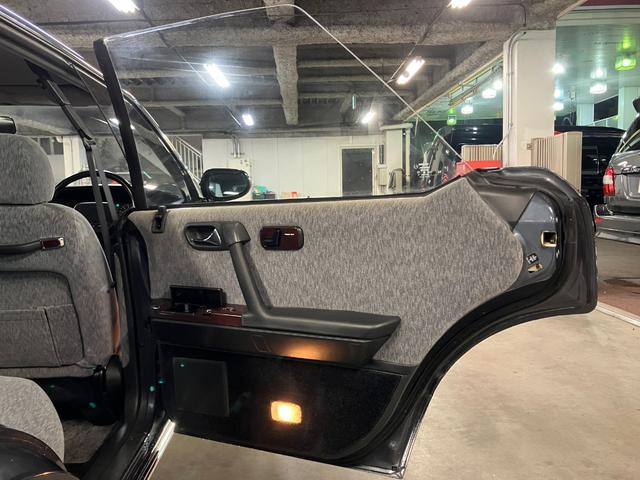 セドリック・シーマ タイプＩＩリミテッド　Ｖ６ターボエンジン　フルノーマル車　エアサスペンション　純正１５インチＡＷ　ドアミラーワイパー　運転席　助手席パワーシート　クルーズコントロール　オートライト　保証書（46枚目）