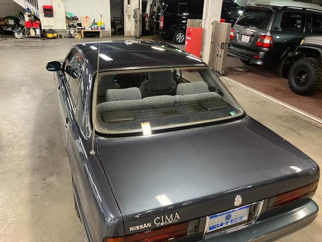 セドリック・シーマ タイプＩＩリミテッド　Ｖ６ターボエンジン　フルノーマル車　エアサスペンション　純正１５インチＡＷ　ドアミラーワイパー　運転席　助手席パワーシート　クルーズコントロール　オートライト　保証書（61枚目）