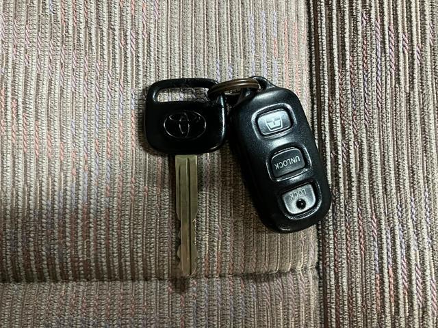 ハイラックスサーフ ＳＳＲ－Ｇ　リフトアップ　メッキバンパー　ＵＳコーナーレンズ　バリスティック１７インチＡＷ　サイドステップ　ウッドコンビステアリング　ＳＤナビＴＶバックカメラ　キーレス　電格ミラー　ＬＥＤヘッド　後期モデル（61枚目）