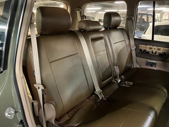 ランドクルーザー100 VXリミテッド カーキ全塗装済 丸目ヘッド換装 DEAN16インチAW TOYOオープンカントリーMTタイヤ TOYOTAグリル サイドステップ ウッドコンビステア SDナビTVバックカメラ シートカバー キーレス(45枚目)