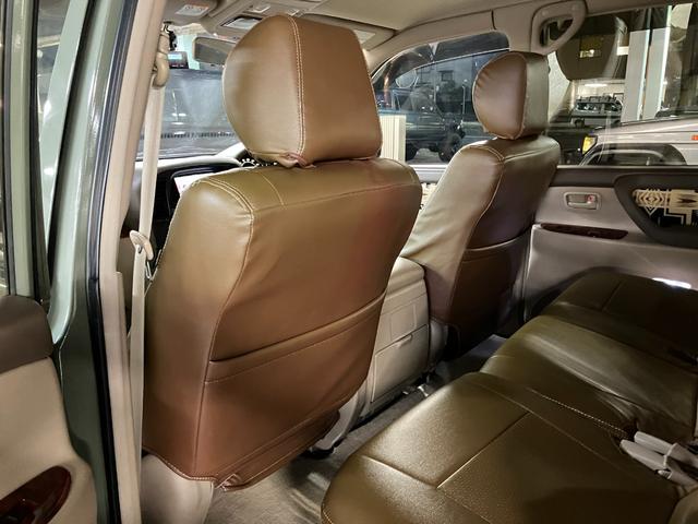 ランドクルーザー100 VXリミテッド カーキ全塗装済 丸目ヘッド換装 DEAN16インチAW TOYOオープンカントリーMTタイヤ TOYOTAグリル サイドステップ ウッドコンビステア SDナビTVバックカメラ シートカバー キーレス(52枚目)