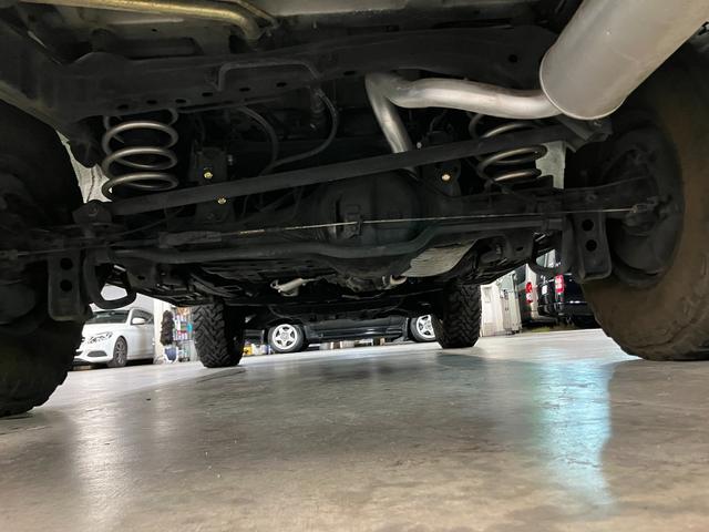 ランドクルーザー100 VXリミテッド カーキ全塗装済 丸目ヘッド換装 DEAN16インチAW TOYOオープンカントリーMTタイヤ TOYOTAグリル サイドステップ ウッドコンビステア SDナビTVバックカメラ シートカバー キーレス(66枚目)