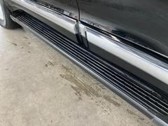 ルーフの凹みや退色も見受けられません。 7