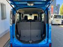 ４人乗車でも十分な荷室スペースです。