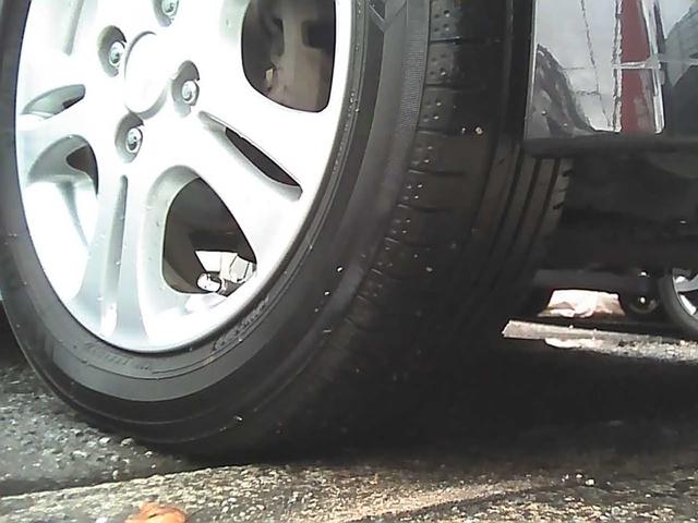 ドライブレコーダー　ＥＴＣ　キーフリーシステム　ＨＩＤヘッドライト　ＦＯＧ　ウインカーミラー　ドアバイザー　リアスポイラー　社外１４インチアルミホイール　ｗエアバック　オートエアコン　ＡＢＳ