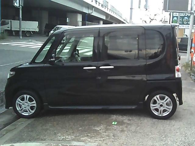 ドライブレコーダー　ＥＴＣ　キーフリーシステム　ＨＩＤヘッドライト　ＦＯＧ　ウインカーミラー　ドアバイザー　リアスポイラー　社外１４インチアルミホイール　ｗエアバック　オートエアコン　ＡＢＳ