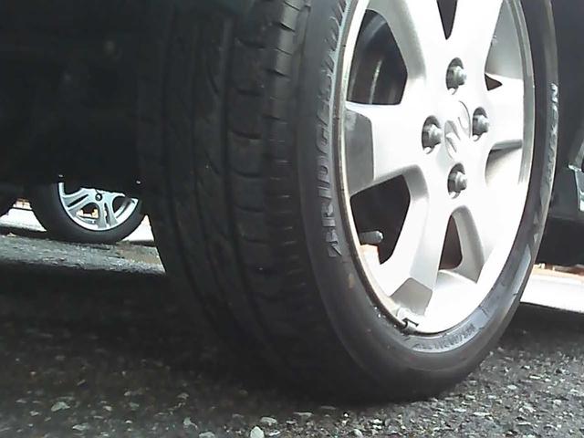 社外ナビゲーション　フルセグＴＶ　ＥＴＣ　両側パワースライドドア　ユーザー買取車　純正１４インチアルミホイール　ドアバイザー　プライバシーガラス　ｗエアバック　オートステップ　ＡＢＳ　電動格納ミラー