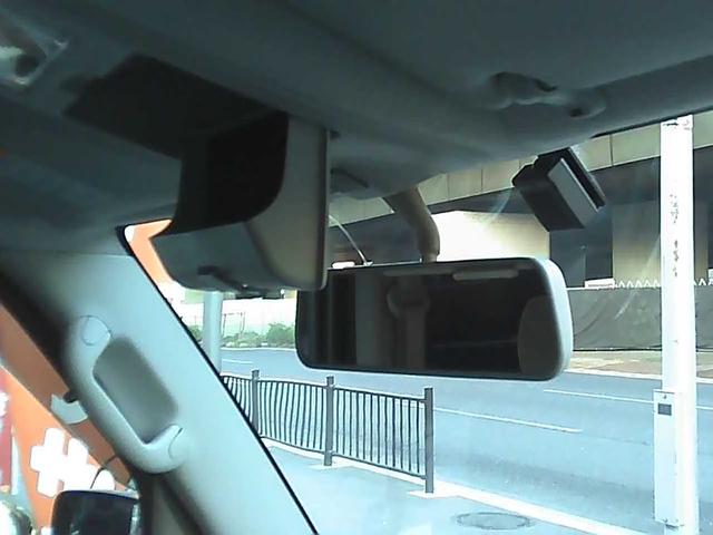 社外ナビゲーション　フルセグＴＶ　ＥＴＣ　両側パワースライドドア　ユーザー買取車　純正１４インチアルミホイール　ドアバイザー　プライバシーガラス　ｗエアバック　オートステップ　ＡＢＳ　電動格納ミラー