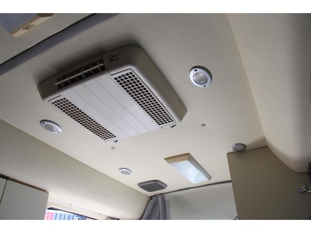 シビリアンバス 　キャンピングカー／８ナンバー／５人乗り／テーブル／シャワールーム／ベット／シンク／電子レンジ／テレビ／冷蔵庫／クーラーボックス／棚／ソファー／サイドオーニング／外部電源／ＥＴＣ／Ｂｌｕｅｔｏｏｔｈ／（31枚目）