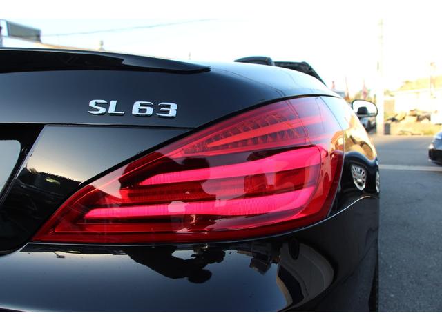 SL SL400グランドエディション 63AMG仕様スカイバリオルーフ/ハーマンカードンサウンド/ミシュランン/ETC/ドラレコ/茶黒シート/温冷シート/アイドリングストップ/クルコン/スペアキー/LEDライトバックカメラ/シートメモリー(14枚目)