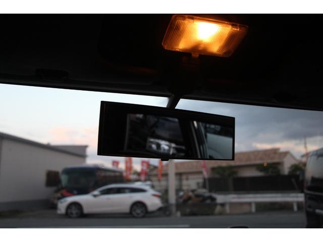 グロリアバン GL AT/5人乗り/ウッドデカール/社外15インチアルミホイール/ホワイトリボンタイヤ/ETC/CD/Bluetooth接続/フェンダーミラー/LEDヘッド/エアコン/パワーウィンドウ/ガソリン車/禁煙車(12枚目)