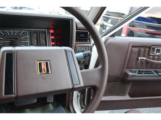 グロリアバン GL AT/5人乗り/ウッドデカール/社外15インチアルミホイール/ホワイトリボンタイヤ/ETC/CD/Bluetooth接続/フェンダーミラー/LEDヘッド/エアコン/パワーウィンドウ/ガソリン車/禁煙車(15枚目)