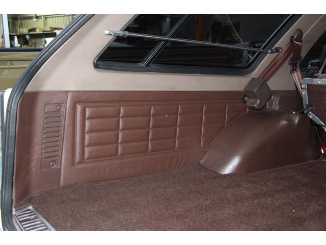 グロリアバン GL AT/5人乗り/ウッドデカール/社外15インチアルミホイール/ホワイトリボンタイヤ/ETC/CD/Bluetooth接続/フェンダーミラー/LEDヘッド/エアコン/パワーウィンドウ/ガソリン車/禁煙車(19枚目)