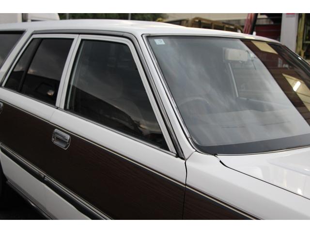 グロリアバン GL AT/5人乗り/ウッドデカール/社外15インチアルミホイール/ホワイトリボンタイヤ/ETC/CD/Bluetooth接続/フェンダーミラー/LEDヘッド/エアコン/パワーウィンドウ/ガソリン車/禁煙車(42枚目)