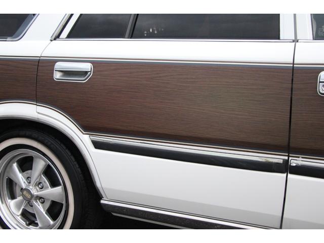 グロリアバン GL AT/5人乗り/ウッドデカール/社外15インチアルミホイール/ホワイトリボンタイヤ/ETC/CD/Bluetooth接続/フェンダーミラー/LEDヘッド/エアコン/パワーウィンドウ/ガソリン車/禁煙車(45枚目)