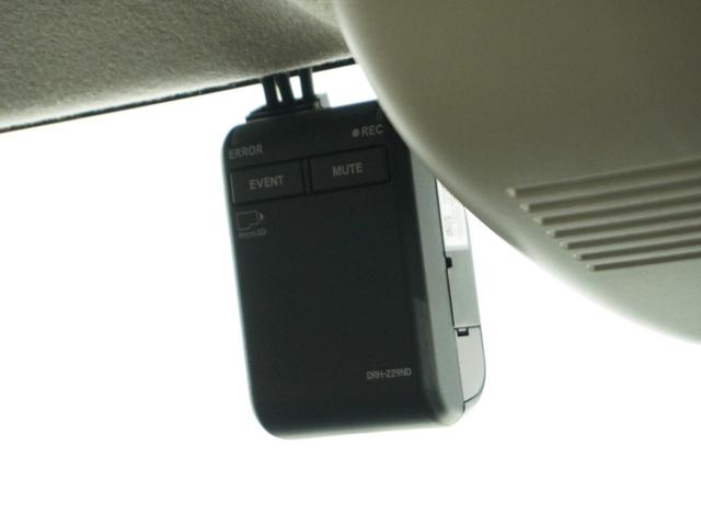 N-BOX ベースグレード 衝突被害軽減システム/ドライブレコーダー/障害物センサー/当社試乗車/純正ナビゲーション/バックカメラ/ミュージックサーバー/Bluetooth接続音楽再生/USB接続音楽再生/シートヒーター/ETC(5枚目)