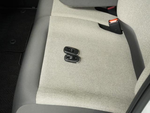 N-BOX ベースグレード 衝突被害軽減システム/ドライブレコーダー/障害物センサー/当社試乗車/純正ナビゲーション/バックカメラ/ミュージックサーバー/Bluetooth接続音楽再生/USB接続音楽再生/シートヒーター/ETC(35枚目)