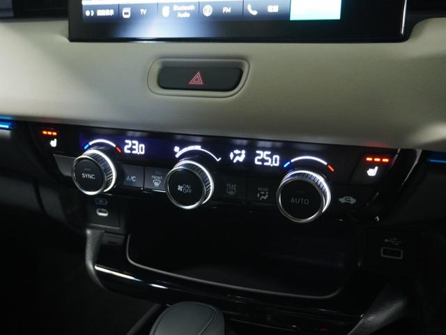 ヴェゼル e:HEVZ・PLaYパッケージ 衝突被害軽減システム/ドライブレコーダー/障害物センサー/当社試乗車/純正ナビゲーション/バックカメラ/Bluetooth接続音楽再生/LEDヘッドライト/電動リアゲート/シートヒーター/盗難防止装置(12枚目)