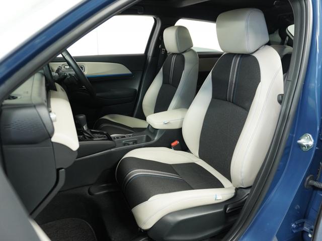 ヴェゼル e:HEVZ・PLaYパッケージ 衝突被害軽減システム/ドライブレコーダー/障害物センサー/当社試乗車/純正ナビゲーション/バックカメラ/Bluetooth接続音楽再生/LEDヘッドライト/電動リアゲート/シートヒーター/盗難防止装置(13枚目)