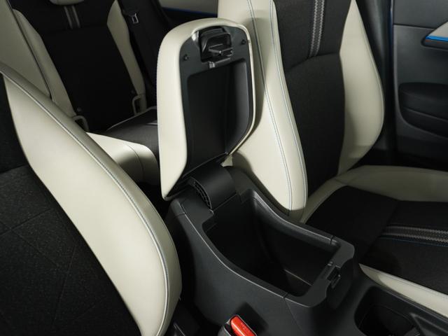 ヴェゼル e:HEVZ・PLaYパッケージ 衝突被害軽減システム/ドライブレコーダー/障害物センサー/当社試乗車/純正ナビゲーション/バックカメラ/Bluetooth接続音楽再生/LEDヘッドライト/電動リアゲート/シートヒーター/盗難防止装置(70枚目)