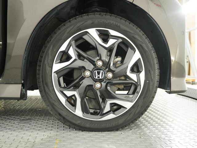 N-BOXカスタム G・Lターボホンダセンシング 衝突被害軽減システム/純正ナビゲーション/バックカメラ/フルセグTV/Bluetooth接続音楽再生/USB接続音楽再生/クルーズコントロール/両側電動スライドドア/LEDヘッドライト/横滑り制御装置(15枚目)