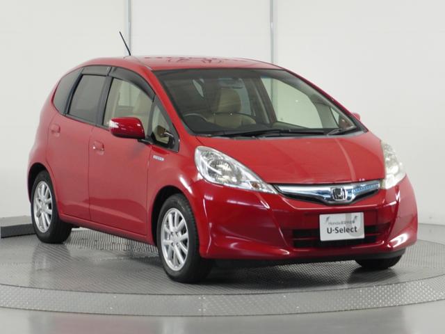 フィットハイブリッド スマートセレクション　純正ナビゲーション／バックカメラ／ワンセグＴＶ／ミュージックプレーヤー接続／ＤＶＤ再生／ＥＴＣ車載器／クルーズコントロール／スマートキー／オートエアコン／盗難防止システム／横滑り制御装置／電動格ミラー（21枚目）