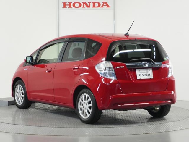 フィットハイブリッド スマートセレクション　純正ナビゲーション／バックカメラ／ワンセグＴＶ／ミュージックプレーヤー接続／ＤＶＤ再生／ＥＴＣ車載器／クルーズコントロール／スマートキー／オートエアコン／盗難防止システム／横滑り制御装置／電動格ミラー（23枚目）