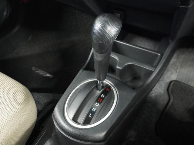 フィットハイブリッド スマートセレクション　純正ナビゲーション／バックカメラ／ワンセグＴＶ／ミュージックプレーヤー接続／ＤＶＤ再生／ＥＴＣ車載器／クルーズコントロール／スマートキー／オートエアコン／盗難防止システム／横滑り制御装置／電動格ミラー（54枚目）