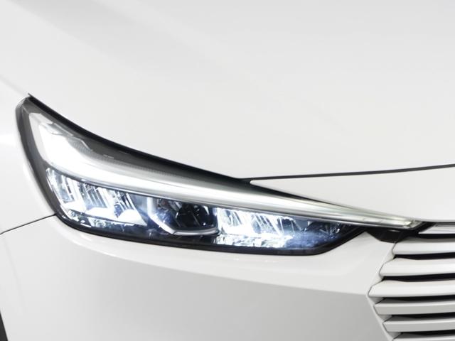 ヴェゼル ｅ：ＨＥＶＺ　１オ－ナ－ナビＤレコＲカメＥＴＣ２．０クルコン　渋滞追従クルーズ　Ｂｌｕｅｔｏｏｔｈ　ハンドルヒーター　障害物センサー　シートヒーター　ダウンヒルアシスト　デイライト　ブラインドスポット　禁煙車（15枚目）