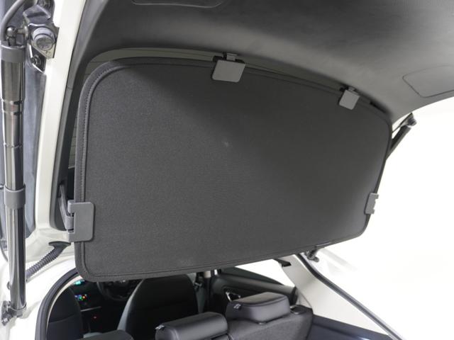 ヴェゼル ｅ：ＨＥＶＺ　１オ－ナ－ナビＤレコＲカメＥＴＣ２．０クルコン　渋滞追従クルーズ　Ｂｌｕｅｔｏｏｔｈ　ハンドルヒーター　障害物センサー　シートヒーター　ダウンヒルアシスト　デイライト　ブラインドスポット　禁煙車（43枚目）