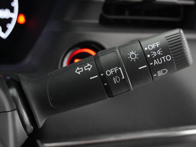 ヴェゼル ｅ：ＨＥＶＺ　１オ－ナ－ナビＤレコＲカメＥＴＣ２．０クルコン　渋滞追従クルーズ　Ｂｌｕｅｔｏｏｔｈ　ハンドルヒーター　障害物センサー　シートヒーター　ダウンヒルアシスト　デイライト　ブラインドスポット　禁煙車（55枚目）