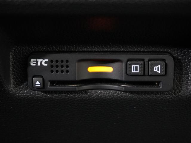 フリード+ハイブリッド ハイブリッドG・ホンダセンシング 1オ-ナ-ナビRカメETC両電扉BTクルコン アダプティブクルーズコントロール Bluetooth LEDヘッドライト レーンアシスト サイド/サイドカーテンエアバッグ 禁煙車 スペアキー有 DVD(4枚目)