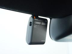 ◆ドライブレコーダー◆映像・音声などを記録する自動車用の装置です。　もしもの事故の際の記録はもちろん、旅行の際の思い出としてドライブの映像を楽しむことができます。 4