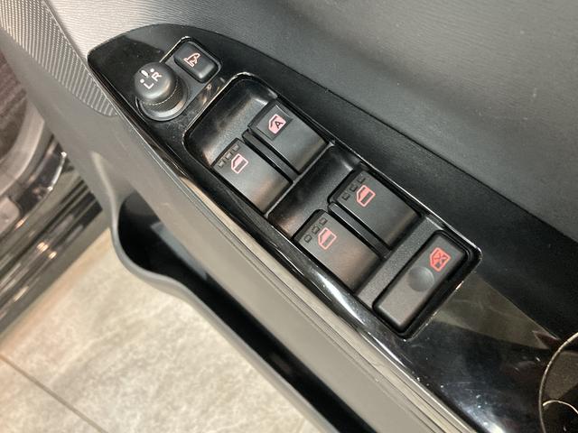 カスタムX SA 地デジナビ バックカメラ 車検整備付 追突被害軽減ブレーキ スマアシ1 地デジナビ Bluetooth DVD再生 バックカメラ 左側電動スライドドア LEDヘッドライト ETC車載器 キーフリーシステム セキュリティーアラーム(61枚目)