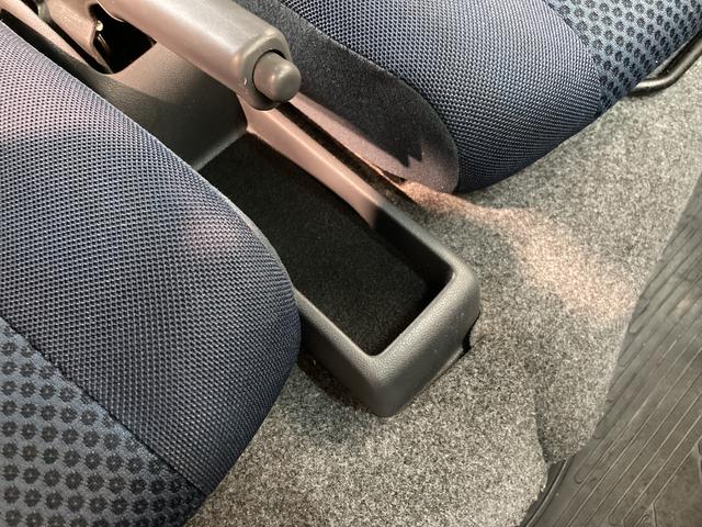 クルーズ AT ドライブレコーダー アウトレット 車検整備付 AT キーレスエントリー ドライブレコーダー スライドドア AM/FMラジオ マニュアルエアコン 前席パワーウィンドウ 電動格納式ドアミラー オーバーヘッドシェルフ マニュアルレベリング(44枚目)