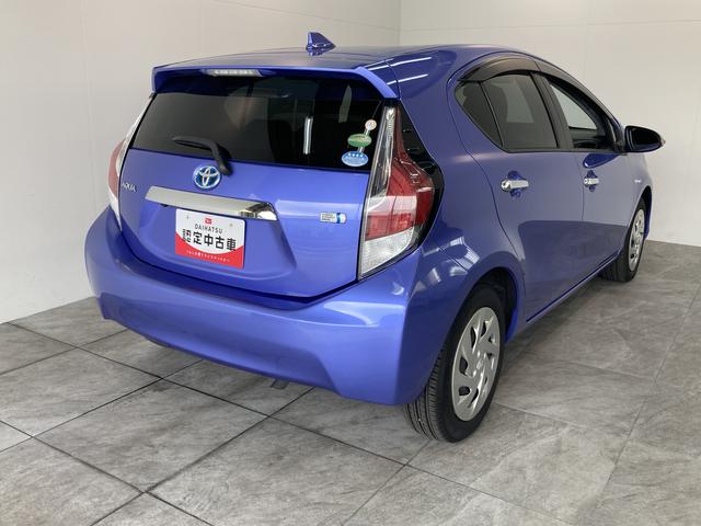 S フルセグナビ バックカメラ ETC車載器 車検整備付 フルセグナビ Bluetooth DVD再生 CD録音 バックカメラ ETC車載器 LEDヘッドライト オートライト オートエアコン スマートキー ハイブリッド(3枚目)