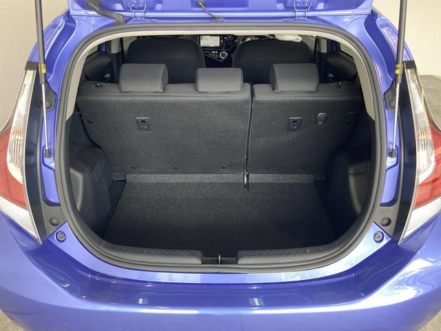 S フルセグナビ バックカメラ ETC車載器 車検整備付 フルセグナビ Bluetooth DVD再生 CD録音 バックカメラ ETC車載器 LEDヘッドライト オートライト オートエアコン スマートキー ハイブリッド(7枚目)