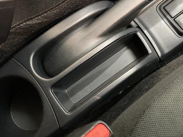 S フルセグナビ バックカメラ ETC車載器 車検整備付 フルセグナビ Bluetooth DVD再生 CD録音 バックカメラ ETC車載器 LEDヘッドライト オートライト オートエアコン スマートキー ハイブリッド(64枚目)