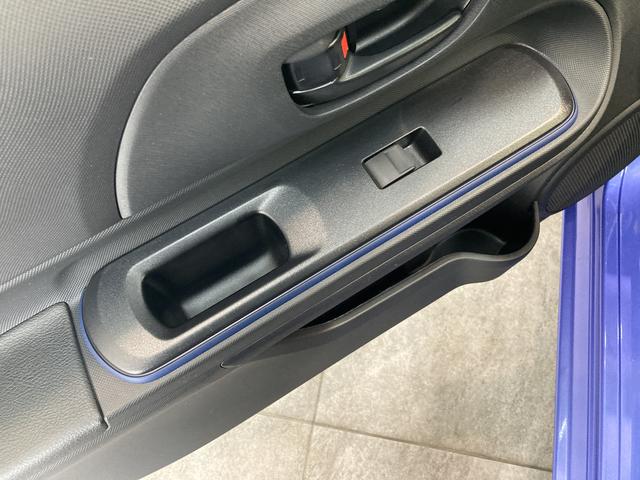 S フルセグナビ バックカメラ ETC車載器 車検整備付 フルセグナビ Bluetooth DVD再生 CD録音 バックカメラ ETC車載器 LEDヘッドライト オートライト オートエアコン スマートキー ハイブリッド(67枚目)