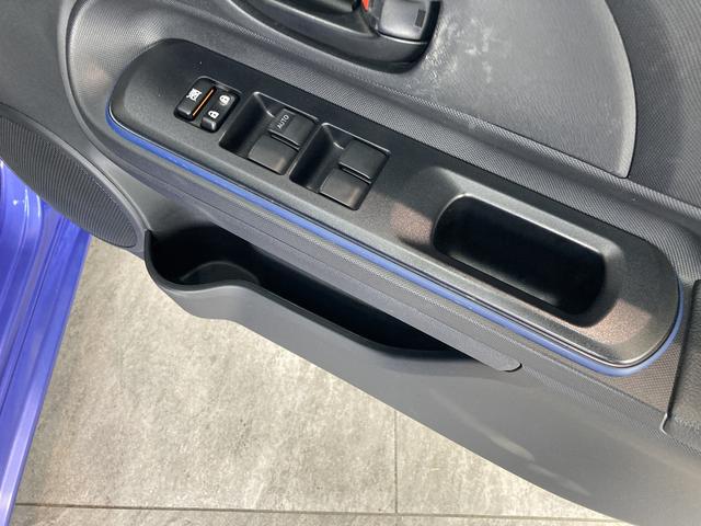 S フルセグナビ バックカメラ ETC車載器 車検整備付 フルセグナビ Bluetooth DVD再生 CD録音 バックカメラ ETC車載器 LEDヘッドライト オートライト オートエアコン スマートキー ハイブリッド(68枚目)