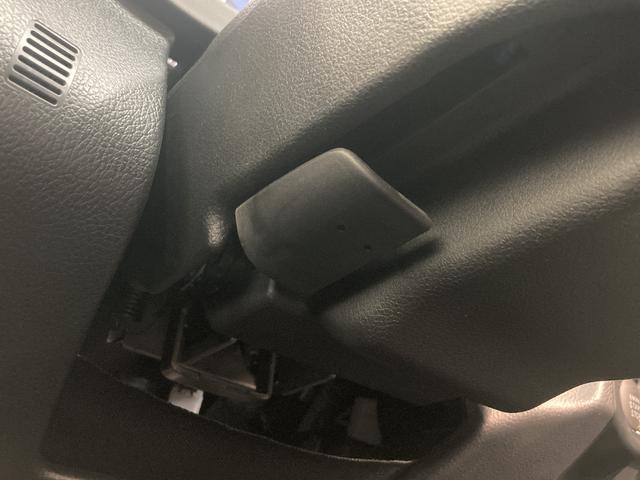 2.0i-L アイサイト 4WD フルセグナビ バックカメラ 衝突被害軽減ブレーキ 4WD フルセグナビ Bluetooth DVD再生 バックカメラ クルーズコントロール ETC車載器 HID オートライト パドルシフト オートエアコン スマートキー(52枚目)