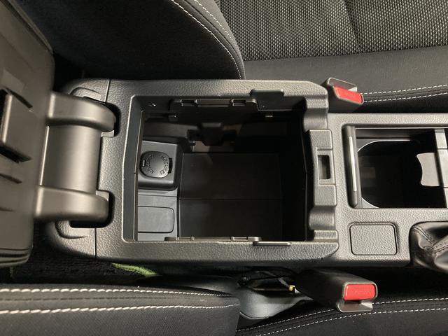 2.0i-L アイサイト 4WD フルセグナビ バックカメラ 衝突被害軽減ブレーキ 4WD フルセグナビ Bluetooth DVD再生 バックカメラ クルーズコントロール ETC車載器 HID オートライト パドルシフト オートエアコン スマートキー(73枚目)