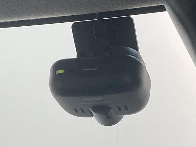 Gブラックインテリアリミテッド SAIII 8インチナビ 衝突被害軽減ブレーキ 8インチフルセグナビ Bluetooth DVD再生 CD録音 全周囲カメラ ナビ連動ドラレコ ETC車載器 両側電動スライドD LED オートライト スマートキー エコアイドル(68枚目)
