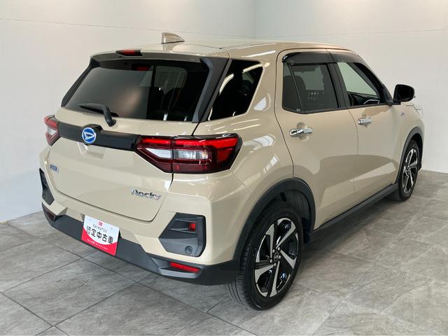 ロッキー プレミアムＧ　ＨＥＶ　９型ディスプレイオーディオ　車検整備付　追突被害軽減ブレーキ　スマアシ　コーナーセンサー　ＬＥＤ　スマートキー　レーダークルーズコントロール　前席シートヒーター　９インチディスプレイオーディオ　Ｂｌｕｅｔｏｏｔｈ　ＵＳＢ　パノラマカメラ（3枚目）