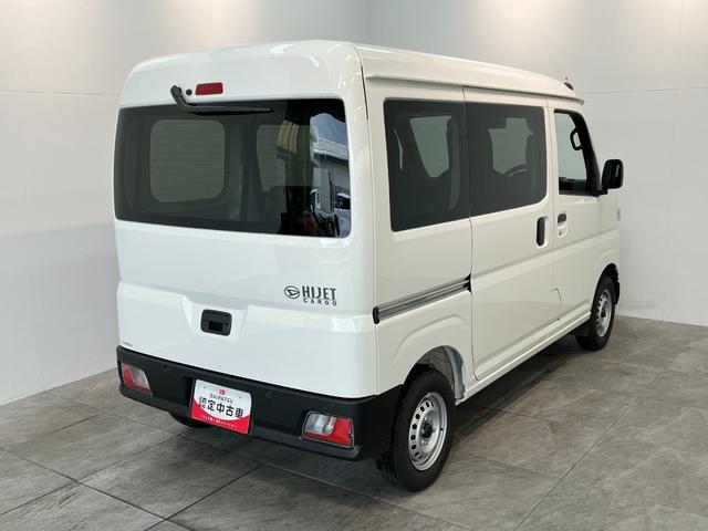 ハイゼットカーゴ ＤＸ　４ＷＤ　ＣＶＴ車　キーレス　前席パワーウインドウ　追突被害軽減ブレーキ　スマアシ　コーナーセンサー　キーレス　前席パワーウインドウ　ＡＭ／ＦＭステレオ　両側スライドドア　パートタイム４ＷＤ（3枚目）