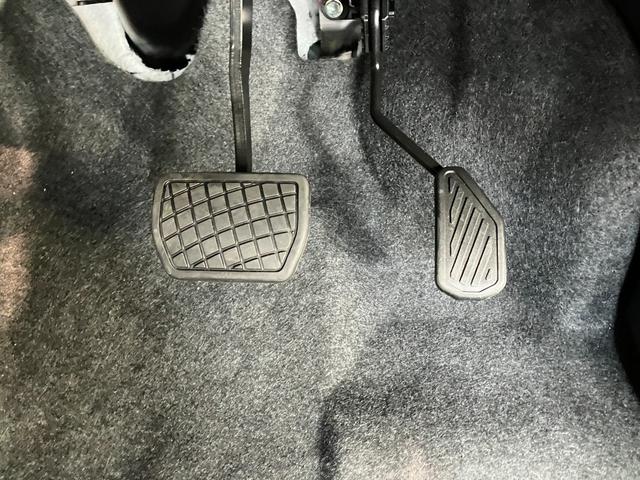タフト Ｇ　ダーククロムベンチャー　クルコン　届出済未使用車　衝突被害軽減ブレーキ　コーナーセンサー　バックカメラ（ナビ装着時用）　前席シートヒーター　スカイフィールトップ　ＬＥＤ　レーダークルーズコントロール　オートエアコン　スマートキー　エコアイドル（65枚目）