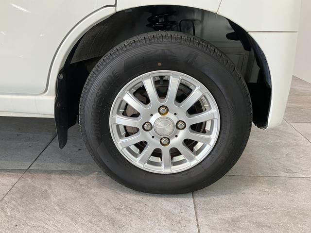 ハイゼットカーゴ デラックスＳＡ３　ＡＴ車　キーレス　前席パワーウインドウ　衝突被害軽減ブレーキ　スマアシ３　キーレスエントリー　ＥＴＣ車載器　前席パワーウインドウ　ＡＭ／ＦＭステレオ　両側スライドドア　オートライト　エコアイドル　ルーフキャリア（10枚目）