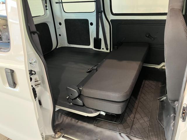 ハイゼットカーゴ デラックスＳＡ３　ＡＴ車　キーレス　前席パワーウインドウ　衝突被害軽減ブレーキ　スマアシ３　キーレスエントリー　ＥＴＣ車載器　前席パワーウインドウ　ＡＭ／ＦＭステレオ　両側スライドドア　オートライト　エコアイドル　ルーフキャリア（39枚目）