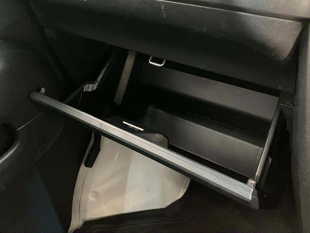 ハイゼットカーゴ デラックスＳＡ３　ＡＴ車　キーレス　前席パワーウインドウ　衝突被害軽減ブレーキ　スマアシ３　キーレスエントリー　ＥＴＣ車載器　前席パワーウインドウ　ＡＭ／ＦＭステレオ　両側スライドドア　オートライト　エコアイドル　ルーフキャリア（46枚目）
