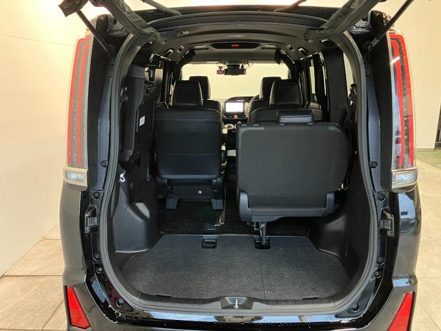 ノア ハイブリッドＳｉ　ＷｘＢ２　９型フルセグナビ　前後ドラレコ　トヨタセーフティセンス　フルセグナビ　ＤＶＤ　Ｂｌｕｅｔｏｏｔｈ　ＵＳＢ　ＥＴＣ　デジタルインナーミラー機能付き社外前後ドラレコ　両側パワスラ　クルーズコントロール　シートヒーター　コーナーセンサー（46枚目）